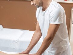 Ofer masaj de relaxare si masaj erotic gratis